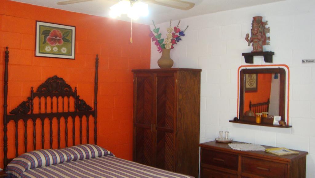 Quinta Erika Boutique Hotel By Rotamundos Coyuca de Benitez Szoba fotó